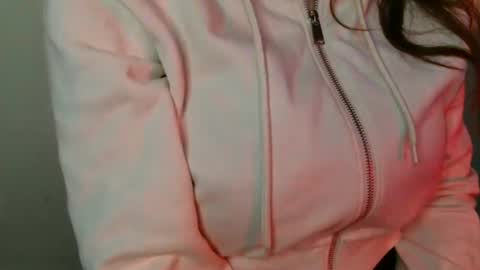 Bella online show from February 2026 01:04:01 PM