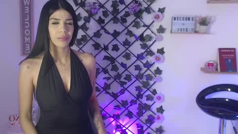 Anne  online show from February 2025 08:33:02 AM