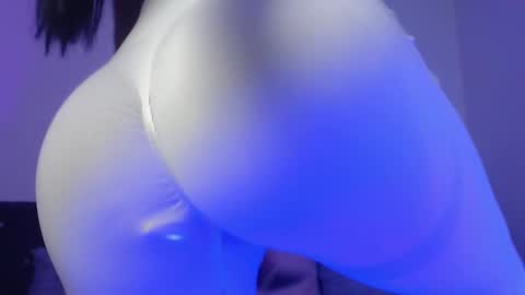 Anne  online show from October 2025 07:39:01 AM