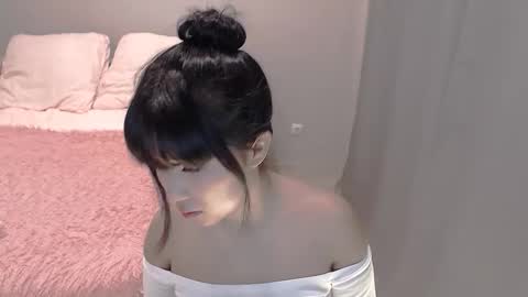 erika online show from October 2025 07:09:02 PM