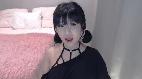erika online show from October 2025 03:20:01 PM
