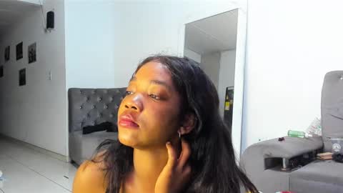 Annie  online show from February 2025 09:32:02 AM