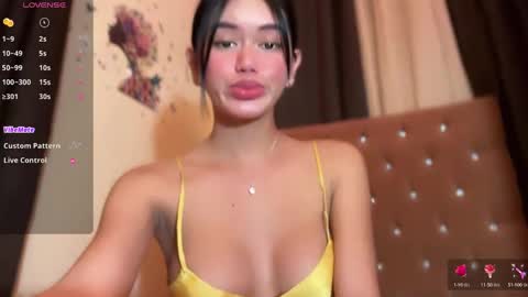 Snapshot of annedee_ chatting on January 2025 05:45:02 PM Kim online show from January 2025 05:45:02 PM