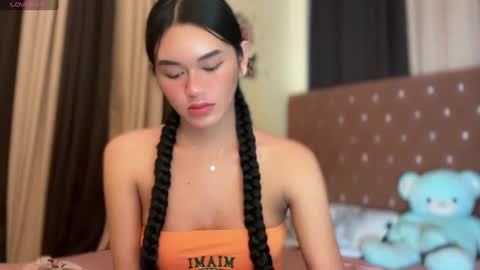 Snapshot of annedee_ chatting on February 2025 10:07:02 PM Kim online show from February 2025 10:07:02 PM