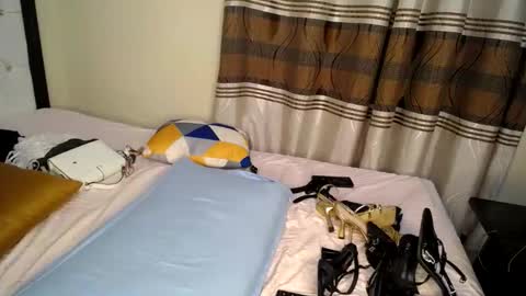 annepriscilal online show from September 2025 08:22:01 PM
