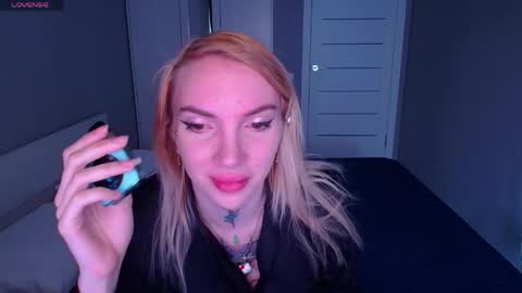 Snapshot of annetenet chatting on May 2026 09:17:02 AM Annet online show from May 2026 09:17:02 AM
