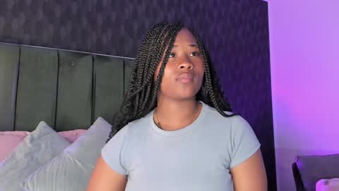 Snapshot of anneth__m chatting on December 2024 07:46:02 PM Anneth online show from December 2024 07:46:02 PM