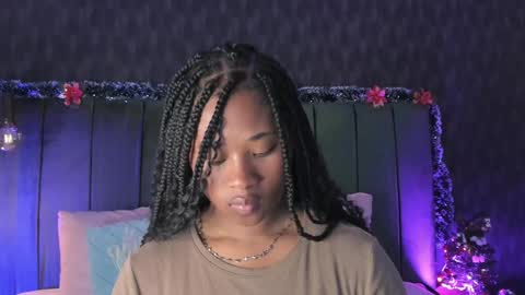 Snapshot of anneth__m chatting on December 2024 08:03:02 PM Anneth online show from December 2024 08:03:02 PM