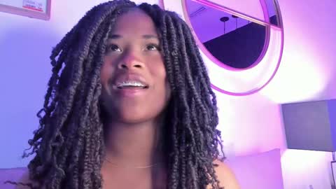 Snapshot of anneth__m chatting on March 2025 10:45:02 PM Anneth online show from March 2025 10:45:02 PM