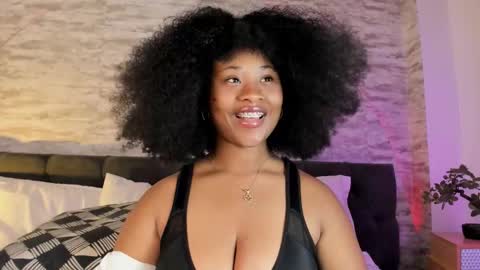 Snapshot of anneth__m chatting on September 2025 07:47:01 PM Anneth online show from September 2025 07:47:01 PM