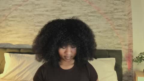 Snapshot of anneth__m chatting on September 2025 07:37:02 PM Anneth online show from September 2025 07:37:02 PM