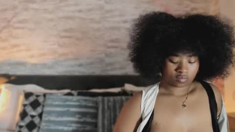 Snapshot of anneth__m chatting on November 2025 07:35:02 PM Anneth online show from November 2025 07:35:02 PM