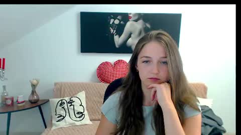 annewilsonn online show from June 2026 08:24:02 AM