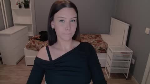 Snapshot of annflowerla chatting on September 2025 12:06:01 PM AnnFlowerLa online show from September 2025 12:06:01 PM