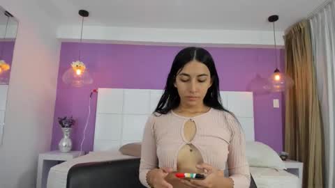 Ann online show from October 2025 01:45:02 PM