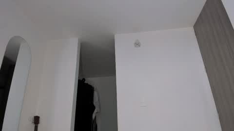 Creamy online show from April 2026 08:06:01 PM