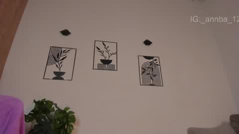 annie_barozzi online show from May 2026 02:23:02 PM