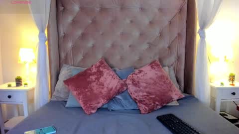 Aniie online show from April 2026 01:19:01 PM