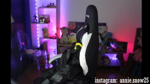 JEANNE no olvides seguirme dont forget follow me  uu online show from December 2024 11:46:02 PM