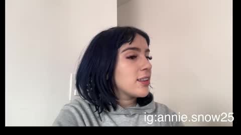 JEANNE no olvides seguirme dont forget follow me  uu online show from February 2025 07:45:02 PM