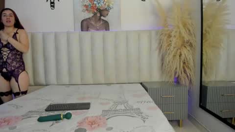 Annie online show from April 2026 12:00:02 PM