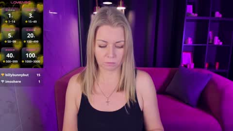 Snapshot of annielight chatting on December 2024 09:51:02 AM Annie online show from December 2024 09:51:02 AM