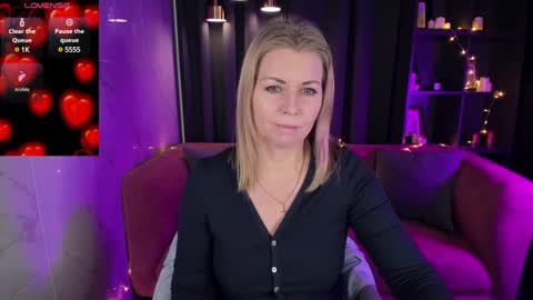 Snapshot of annielight chatting on January 2025 05:45:02 AM Annie online show from January 2025 05:45:02 AM