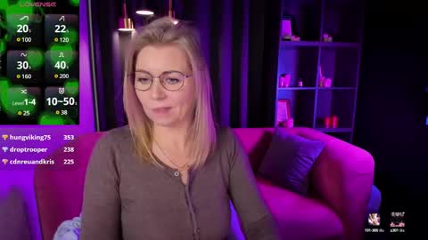 Snapshot of annielight chatting on March 2025 11:55:02 AM Annie online show from March 2025 11:55:02 AM