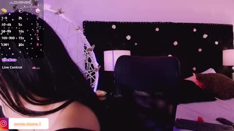 ANNIE  online show from September 2025 11:26:01 AM