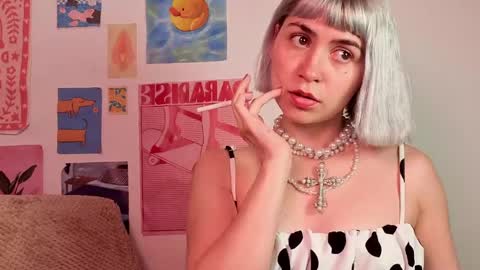 Snapshot of annietinky chatting on June 2026 03:52:02 AM annietinky online show from June 2026 03:52:02 AM