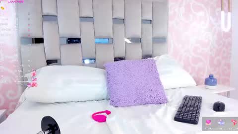 Snapshot of annievanegas chatting on July 2026 04:58:02 AM ANNIE online show from July 2026 04:58:02 AM
