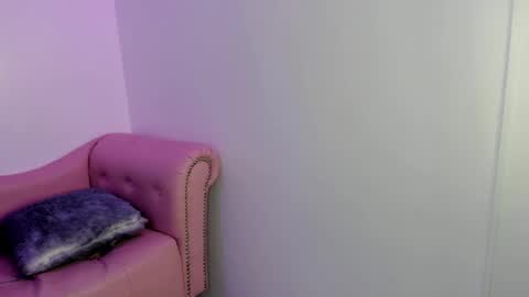 Annie Evans  online show from January 2025 07:56:02 PM