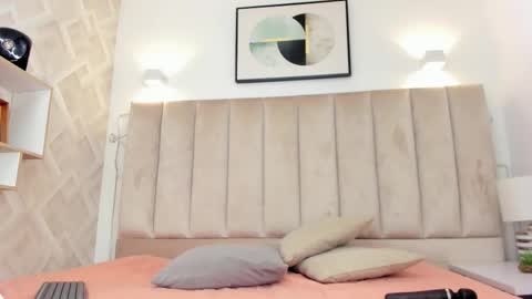 Annie Queen online show from November 2025 02:34:01 AM