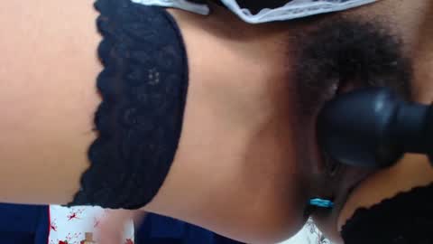 Anniieleonhart online show from January 2025 01:50:01 AM