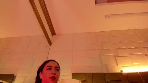 Annika online show from March 2025 06:18:01 PM