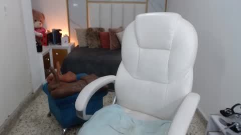 Snapshot of annita_cooper_ chatting on January 2025 04:23:01 PM anna online show from January 2025 04:23:01 PM