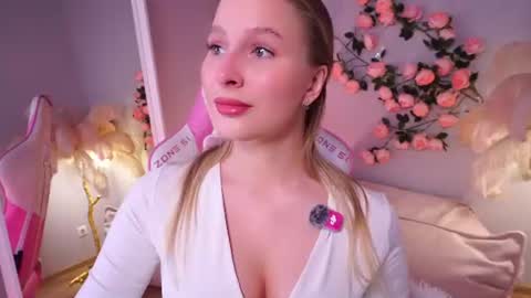 Ann  8am-3pm ESTNY time online show from August 2026 08:52:01 AM