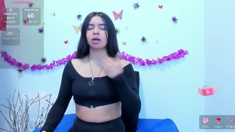 annie online show from October 2025 10:12:02 AM