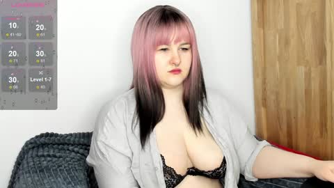 Snapshot of annnott chatting on January 2025 08:52:01 AM Ann online show from January 2025 08:52:01 AM