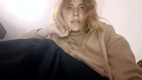 annrousse online show from September 2025 02:33:01 AM