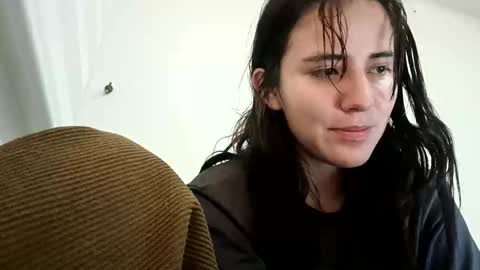 annrousse online show from October 2025 02:52:01 AM