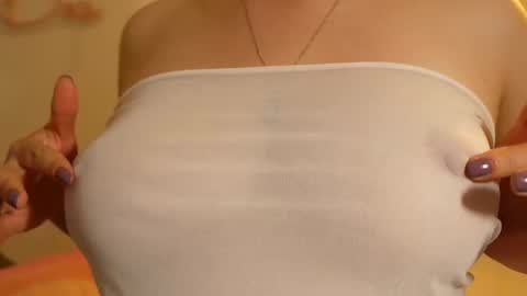 Anny online show from October 2025 04:20:02 AM