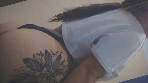Snapshot of anny_louis chatting on December 2024 07:15:02 AM ANNY LOUIS online show from December 2024 07:15:02 AM
