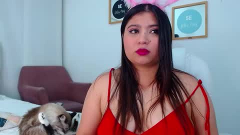 Snapshot of anny_louis chatting on January 2025 07:59:01 AM ANNY LOUIS online show from January 2025 07:59:01 AM