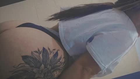 Snapshot of anny_louis chatting on January 2025 08:21:01 AM ANNY LOUIS online show from January 2025 08:21:01 AM