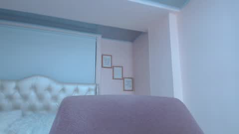 Snapshot of anny_louis chatting on February 2025 02:14:01 AM ANNY LOUIS online show from February 2025 02:14:01 AM
