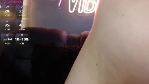 Snapshot of anny_loves chatting on January 2025 12:17:01 AM anny_loves online show from January 2025 12:17:01 AM