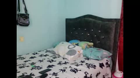 anny_lucia21 online show from April 2026 07:06:01 PM