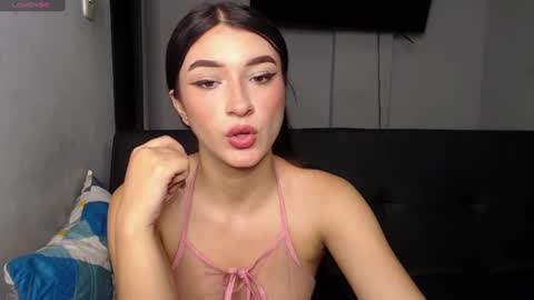 Anny online show from September 2025 01:44:02 PM
