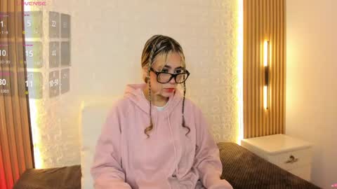 Snapshot of anny_vall chatting on June 2026 01:06:02 PM Anny online show from June 2026 01:06:02 PM